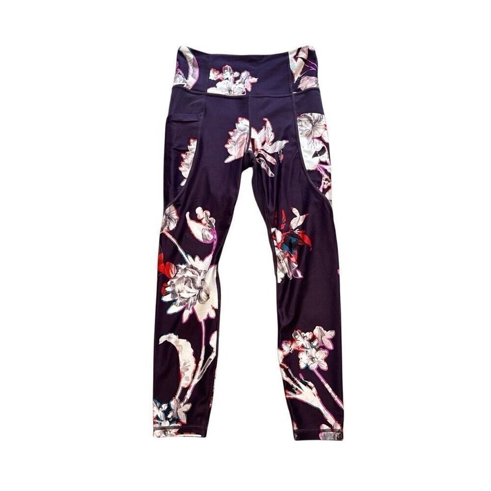 Athleta leggings with side pockets size small